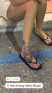 Malu Trevejo feet photo thumbnail