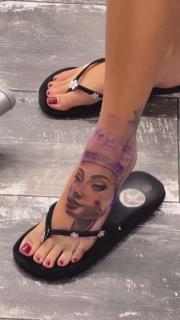 Malu Trevejo feet photo thumbnail