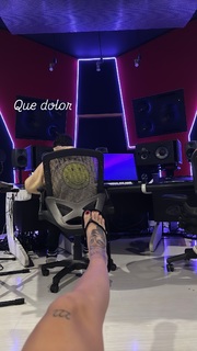 Malu Trevejo feet photo thumbnail
