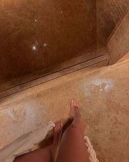 Malu Trevejo feet photo thumbnail