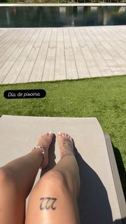 Malu Trevejo feet photo thumbnail