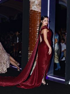 Malu Trevejo feet photo thumbnail