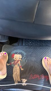 Malu Trevejo feet photo 16