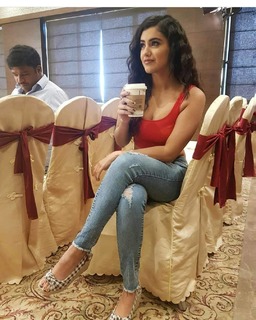 Malvika Sharma feet photo 5