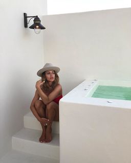 Malwina Wedzikowska feet photo 1