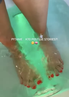 Malwina Wedzikowska feet photo 7