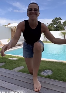 Malwina Wedzikowska feet photo 1