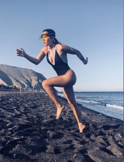 Malwina Wedzikowska feet photo 15