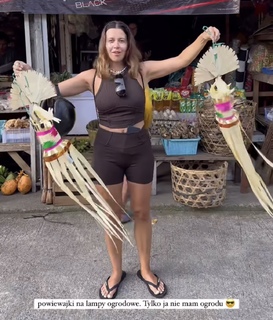 Malwina Wedzikowska feet photo 4