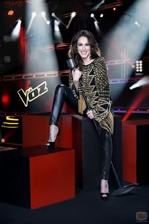 Malú feet photo 12
