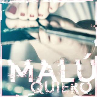Malú feet photo 11