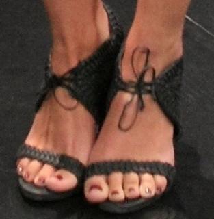 Mamen Mendizábal feet photo 16