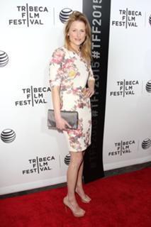 Mamie Gummer feet photo 11