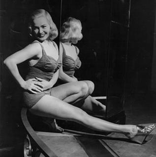 Mamie Van Doren feet photo 6