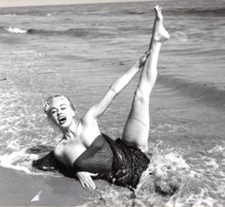 Mamie Van Doren feet photo 15