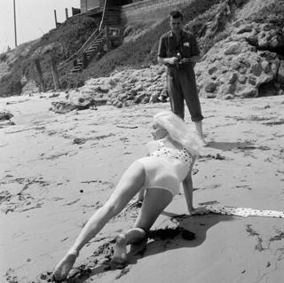 Mamie Van Doren feet photo 9