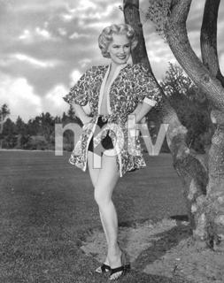 Mamie Van Doren feet photo 8