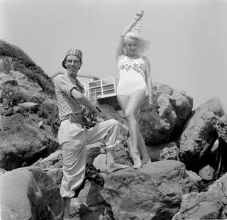 Mamie Van Doren feet photo 6