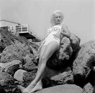 Mamie Van Doren feet photo 20
