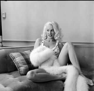Mamie Van Doren feet photo 8
