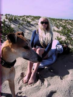 Mamie Van Doren feet photo 19