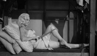 Mamie Van Doren feet photo 16