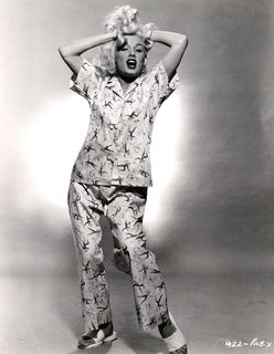 Mamie Van Doren feet photo 15