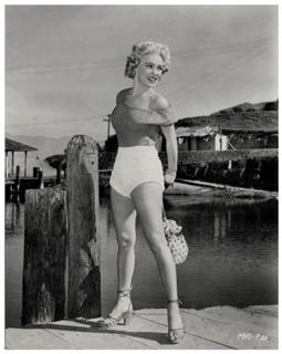 Mamie Van Doren feet photo 2