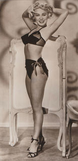 Mamie Van Doren feet photo 15