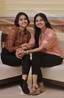 Mamitha Baiju feet photo 3