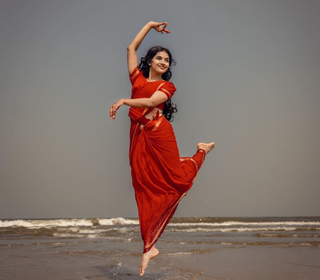 Mamitha Baiju feet photo 17
