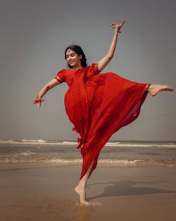 Mamitha Baiju feet photo 9