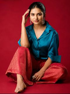 Mamitha Baiju feet photo 6