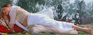 Mamta Kulkarni feet photo 9