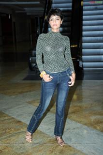 Mamta Mohandas feet photo thumbnail