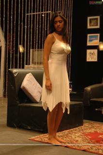 Mamta Mohandas feet photo thumbnail