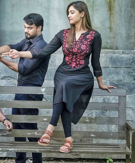 Mamta Mohandas feet photo thumbnail