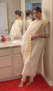 Mamta Mohandas feet photo thumbnail