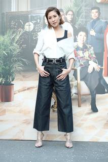 Man-Chi Chan feet photo 5