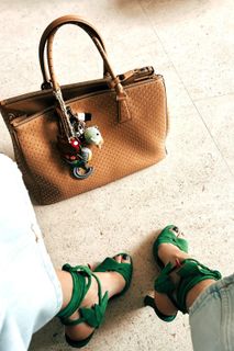 Man-Kei Chow feet photo 12