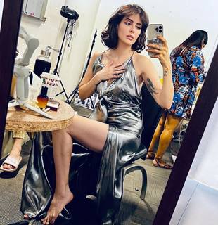 Mandana Karimi feet photo 8