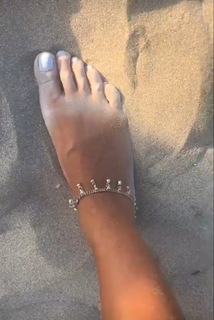 Mandeep Dhillon feet photo 11