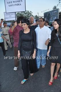 Mandira Bedi feet photo 17