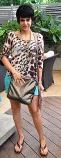 Mandira Bedi feet photo 14