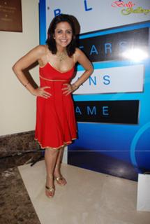 Mandira Bedi feet photo 6