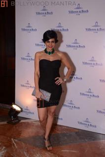 Mandira Bedi feet photo 5