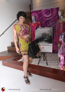 Mandira Bedi feet photo 2