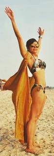 Mandira Bedi feet photo 17