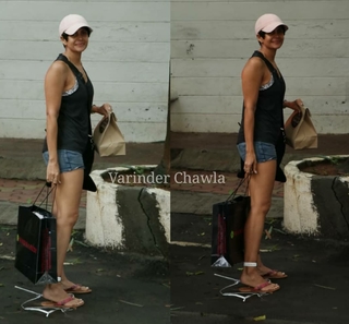 Mandira Bedi feet photo 2