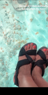 Mandira Bedi feet photo 15